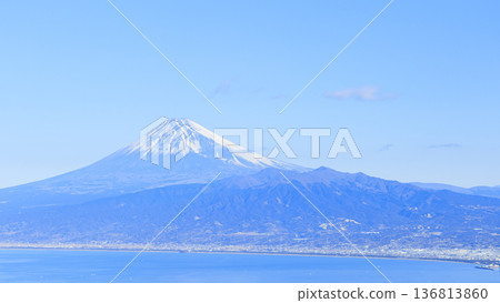 Mt. Fuji seen over the ocean Mt. Fuji seen over the ocean 136813860
