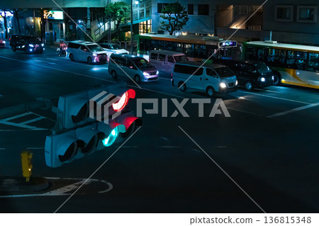 Nighttime traffic image of the Oonagabashi pedestrian bridge and Oji 3-chome intersection Nighttime traffic image of the Oonagabashi pedestrian bridge and Oji 3-chome intersection 136815348
