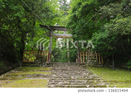 Heisenji Hakusan Shrine - First Torii Gate and Shojinzaka Slope Heisenji Hakusan Shrine - First Torii Gate and Shojinzaka Slope 136815404