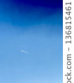 漂浮在藍天的空中云彩 136815461