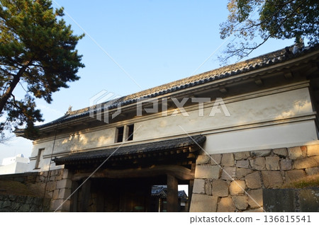 Marugame Castle's Taikomon Gate (Oteichinomon Gate) (Marugame City, Kagawa Prefecture) 136815541