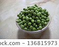 新鮮豌豆 136815973
