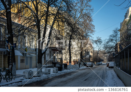 Snowy winter cityscape of UNESCO historic center of Odessa, Ukraine Snowy winter cityscape of UNESCO historic center of Odessa, Ukraine 136816761
