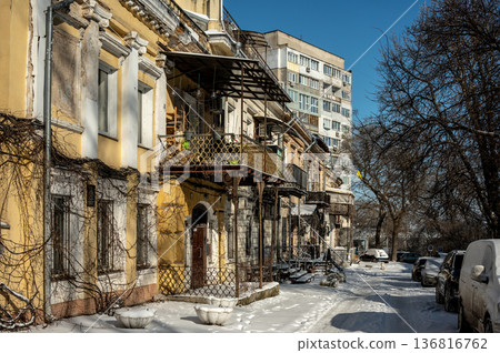 Snowy winter cityscape of UNESCO historic center of Odessa, Ukraine Snowy winter cityscape of UNESCO historic center of Odessa, Ukraine 136816762