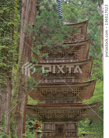 A historic five-story pagoda nestled in the forest A historic five-story pagoda nestled in the forest 136817023