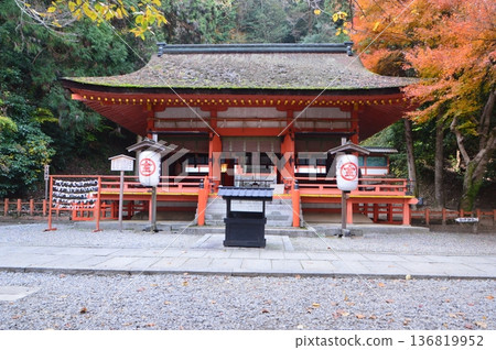 Shiramine Shrine, a shrine within the grounds of Kotohira Shrine (Kotohira Town, Nakatado District, Kagawa Prefecture) 136819952