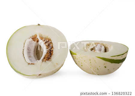 melon sweetheart in studio 136820322