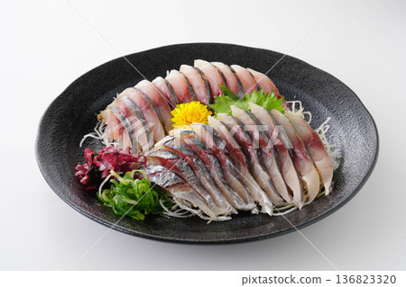 竹莢魚刺身 竹莢魚刺身 136823320