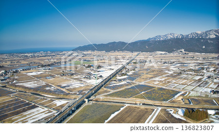 二月下旬，富山郡東部的旭町 136823807