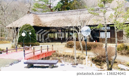 逃亡者的思緒,連同那份寂靜,至今仍鮮活地存在於我們心中。 逃亡者的思緒,連同那份寂靜,至今仍鮮活地存在於我們心中。 136824041