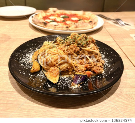 帶著深紅色的回味 帶著深紅色的回味 136824574