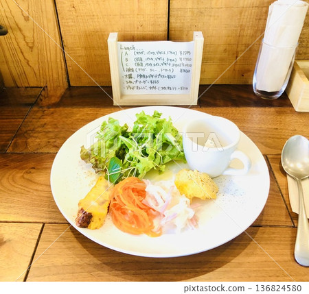 午安胃口 午安胃口 136824580