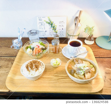 A stylish stewed offal lunch A stylish stewed offal lunch 136824586