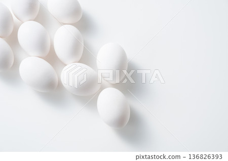 生雞蛋清 生雞蛋清 136826393