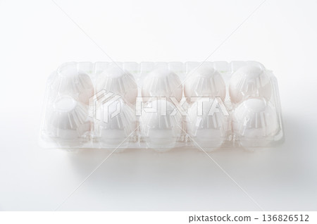 生雞蛋清 136826512