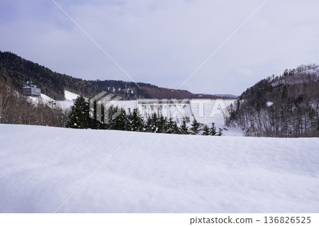Thunder · Trapezoid CSG Dam 136826525