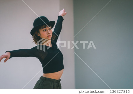 舞 舞蹈 跳舞 136827815