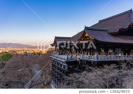 京都東山清水寺風景 京都東山清水寺風景 136829655