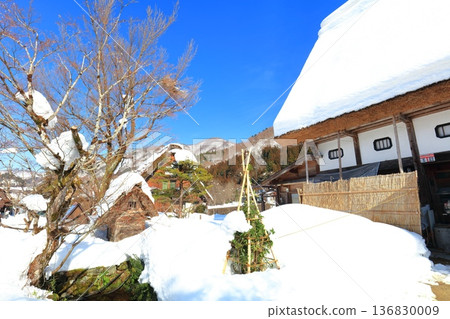 【岐阜縣】晴朗的日子裡,白川鄉妙禪寺的寺廟廚房被白雪覆蓋(妙禪寺地方博物館) 【岐阜縣】晴朗的日子裡,白川鄉妙禪寺的寺廟廚房被白雪覆蓋(妙禪寺地方博物館) 136830009