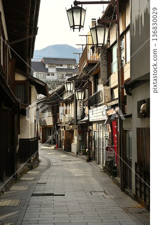 Autumn streetscape of the cobblestone streets of Shibu Onsen (Yamanouchi Town, Nagano Prefecture) 136830029