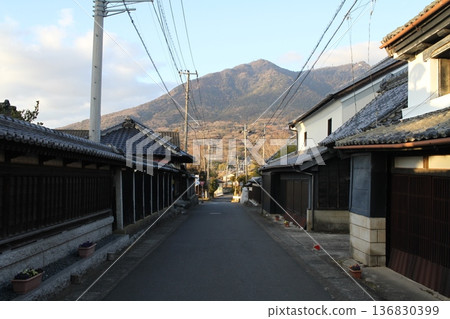 俯瞰筑波山的信軍村歷史街區 俯瞰筑波山的信軍村歷史街區 136830399