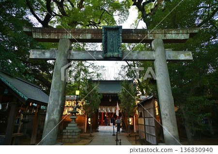 Akasaka Hikawa Shrine at dusk, Tokyo Akasaka Hikawa Shrine at dusk, Tokyo 136830940