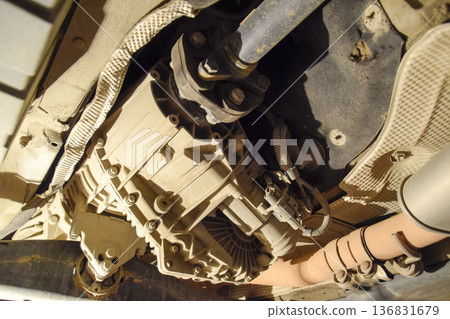 Reducer of torque transmission to the rear axle of the car. Car service 136831679