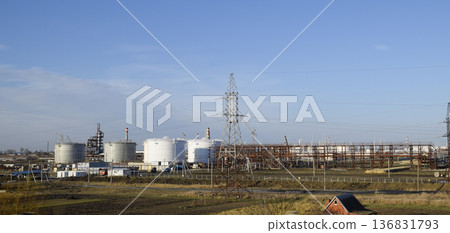 Tank the vertical steel. Capacities for storage of oil, gasoline, kerosene, the diesel and other liquids. 136831793