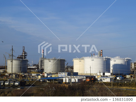 Refinery. Reservoirs for storage of refinery products. Rectification columns. 136831800