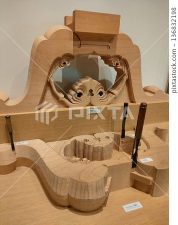 A woodcarving museum filled with the warmth of wood 136832198