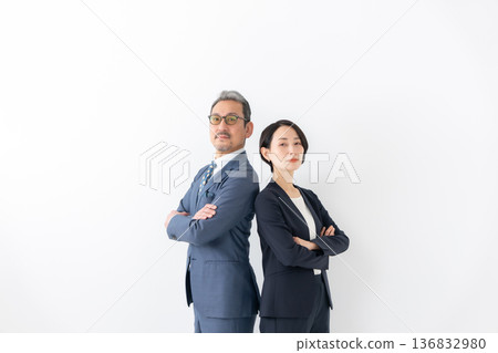 商務男人和女人 商務男人和女人 136832980