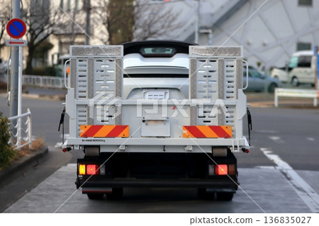 承運車（車輛承運人） 136835027