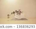 flower arrangement  136836293