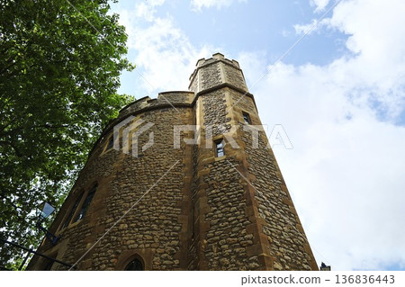 Tower of London, a World Heritage Site Tower of London, a World Heritage Site 136836443
