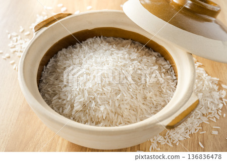 Long-grain rice 136836478