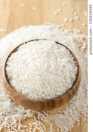 Long-grain rice 136836485