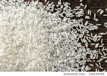 Long-grain rice 136836498