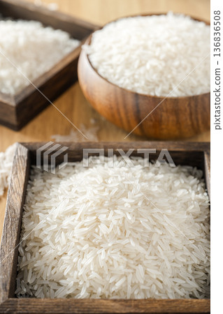 Long-grain rice Long-grain rice 136836508