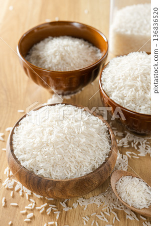 Long-grain rice 136836520