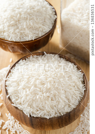 Long-grain rice 136836531