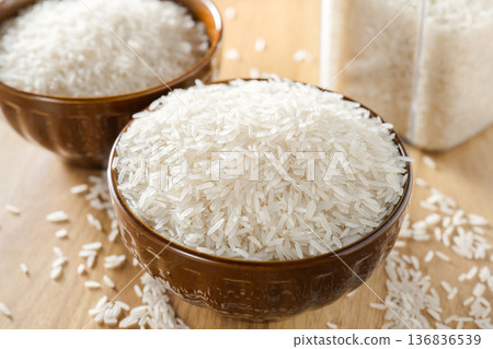 Long-grain rice 136836539