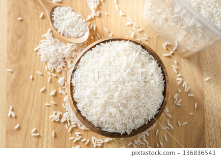 Long-grain rice Long-grain rice 136836541
