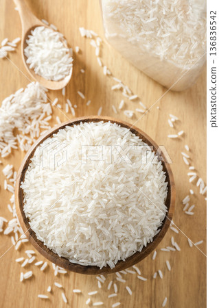 Long-grain rice 136836542