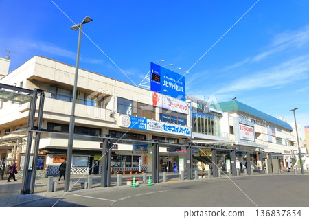 【長野縣】晴朗天氣下的JR松本站東口 136837854