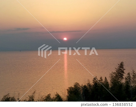 Sunset on the west coast of Awaji Island Sunset on the west coast of Awaji Island 136838552