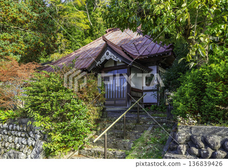 山形縣湯座町鳥海山蕨生岡上地寺、風藏院 136839426