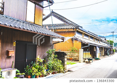 Early autumn in Hiketa, streets and the Matsumura family residence, Higashikagawa City, Kagawa Prefecture Early autumn in Hiketa, streets and the Matsumura family residence, Higashikagawa City, Kagawa Prefecture 136843300