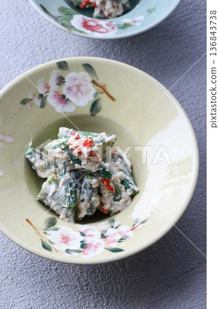 秋葵蟹肉棒佐白醬 136843738