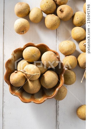 Longan 136845746