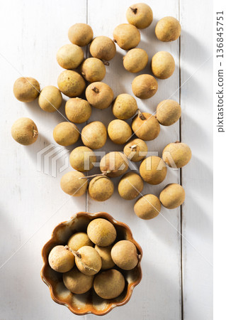 Longan 136845751
